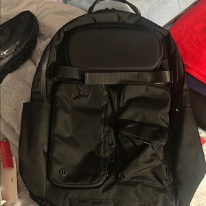lululemon cruiser backpack 23L
